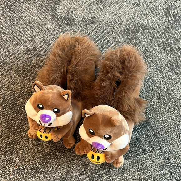 Drew house Sherman plush slippers - Picture 2 of 5